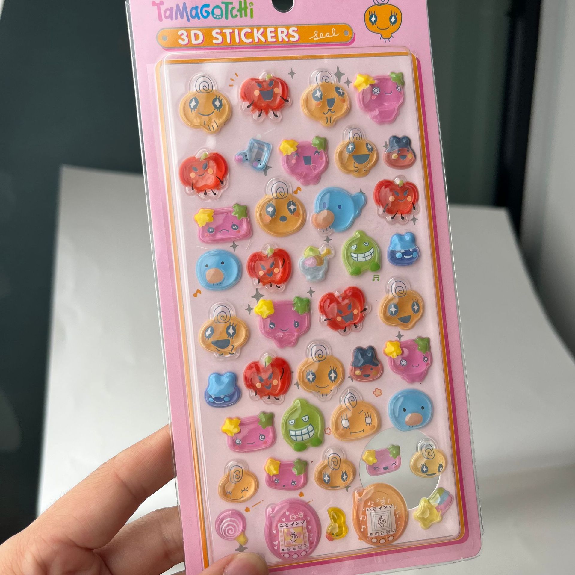 Niedliche Tamagotchi 3D Puffy  – Laptop Accessory Bewertung und Preis