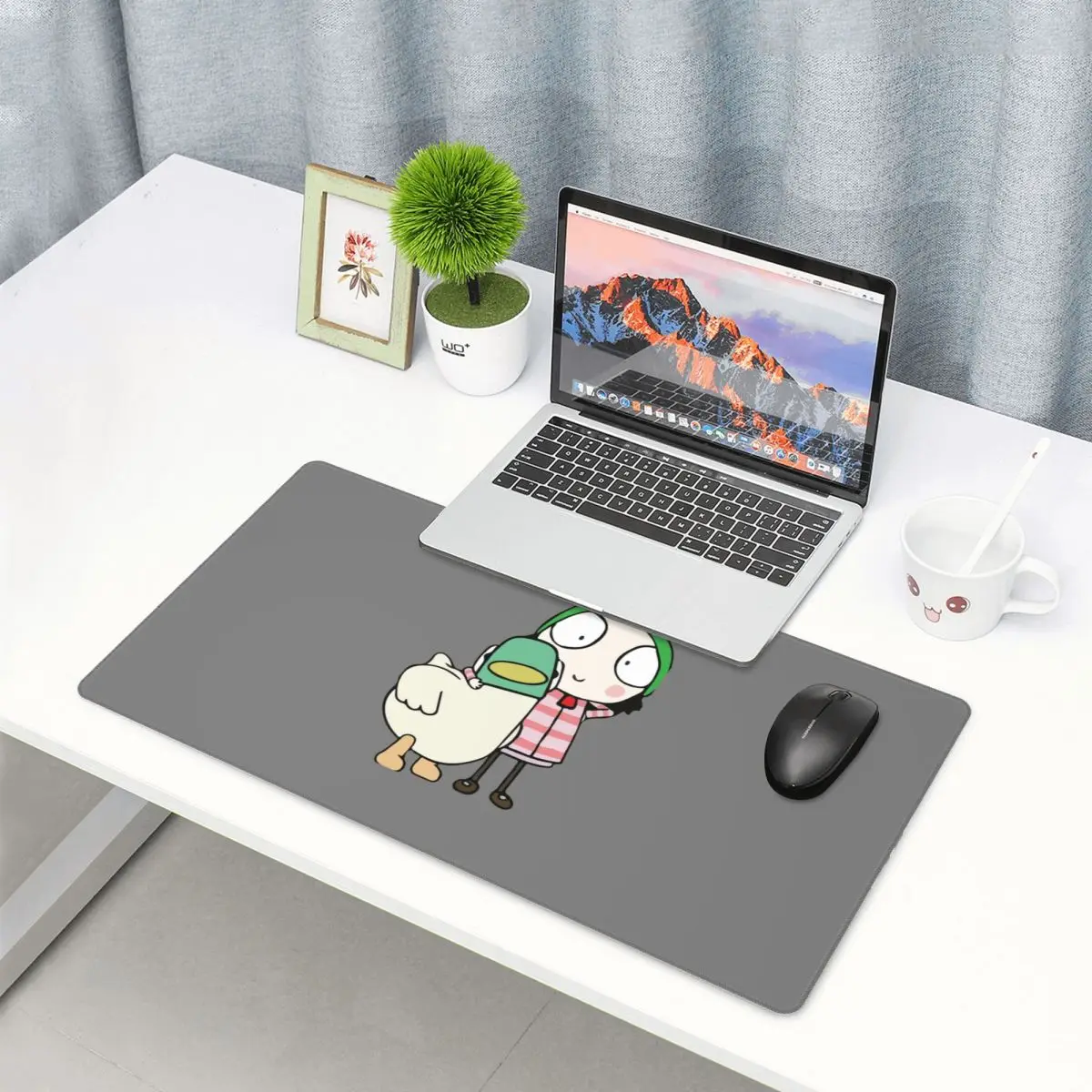 Großes Mauspad „Sarah und Ente – Laptop Accessories To Have Bewertung und Preis